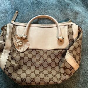 Gucci purse handbag